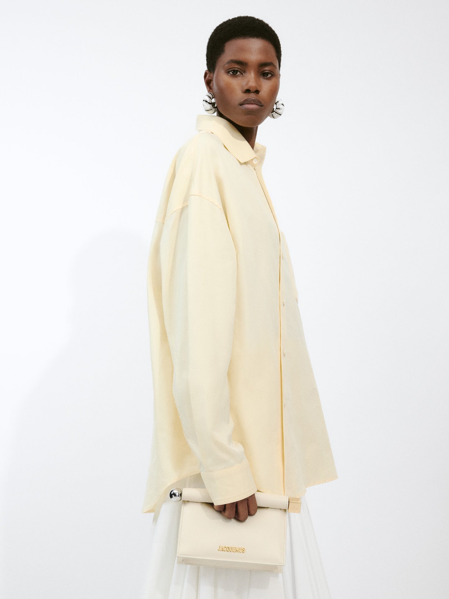 The small Rond Carré clutch