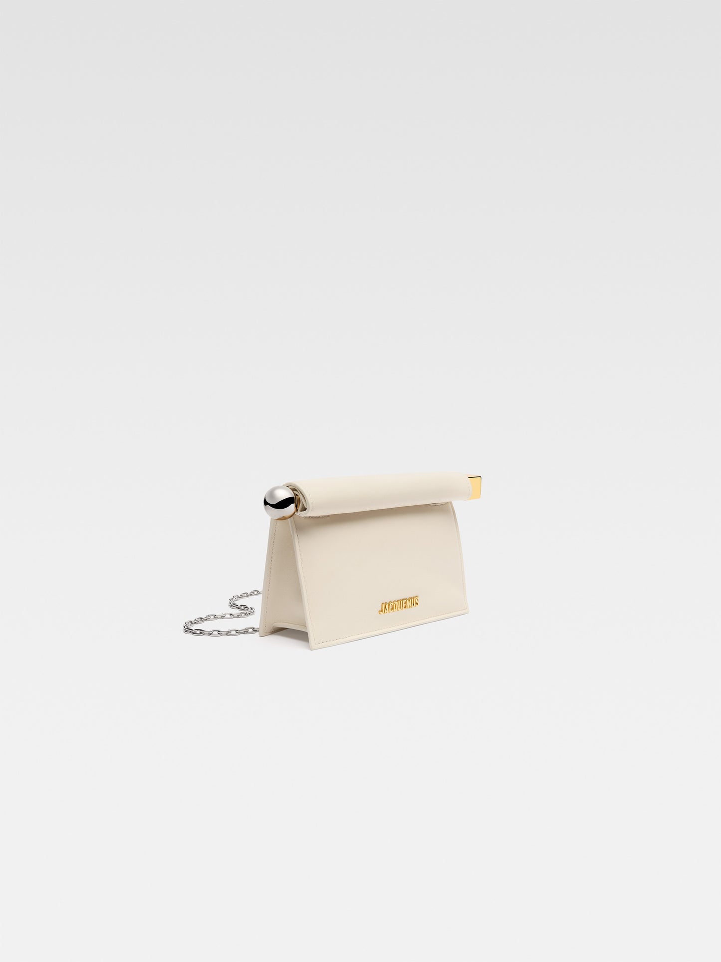 The small Rond Carré clutch