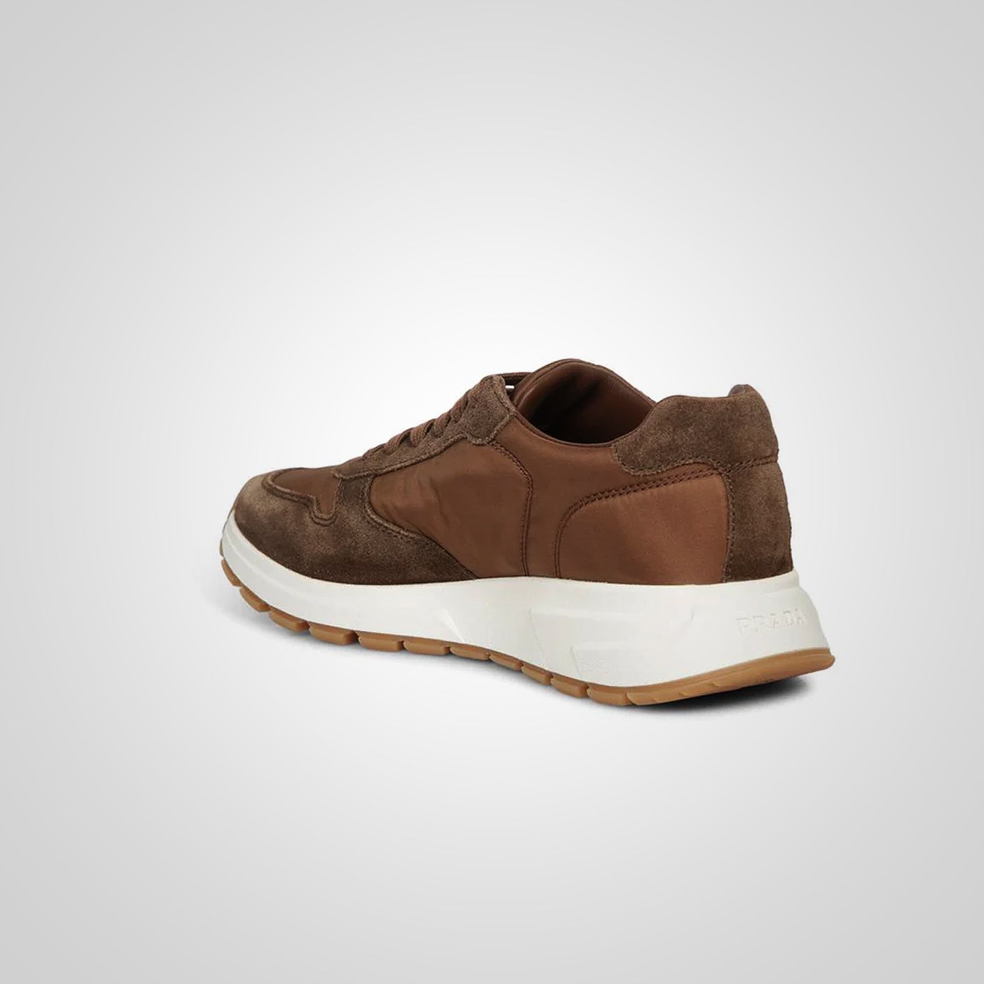 Logo brown sneakers