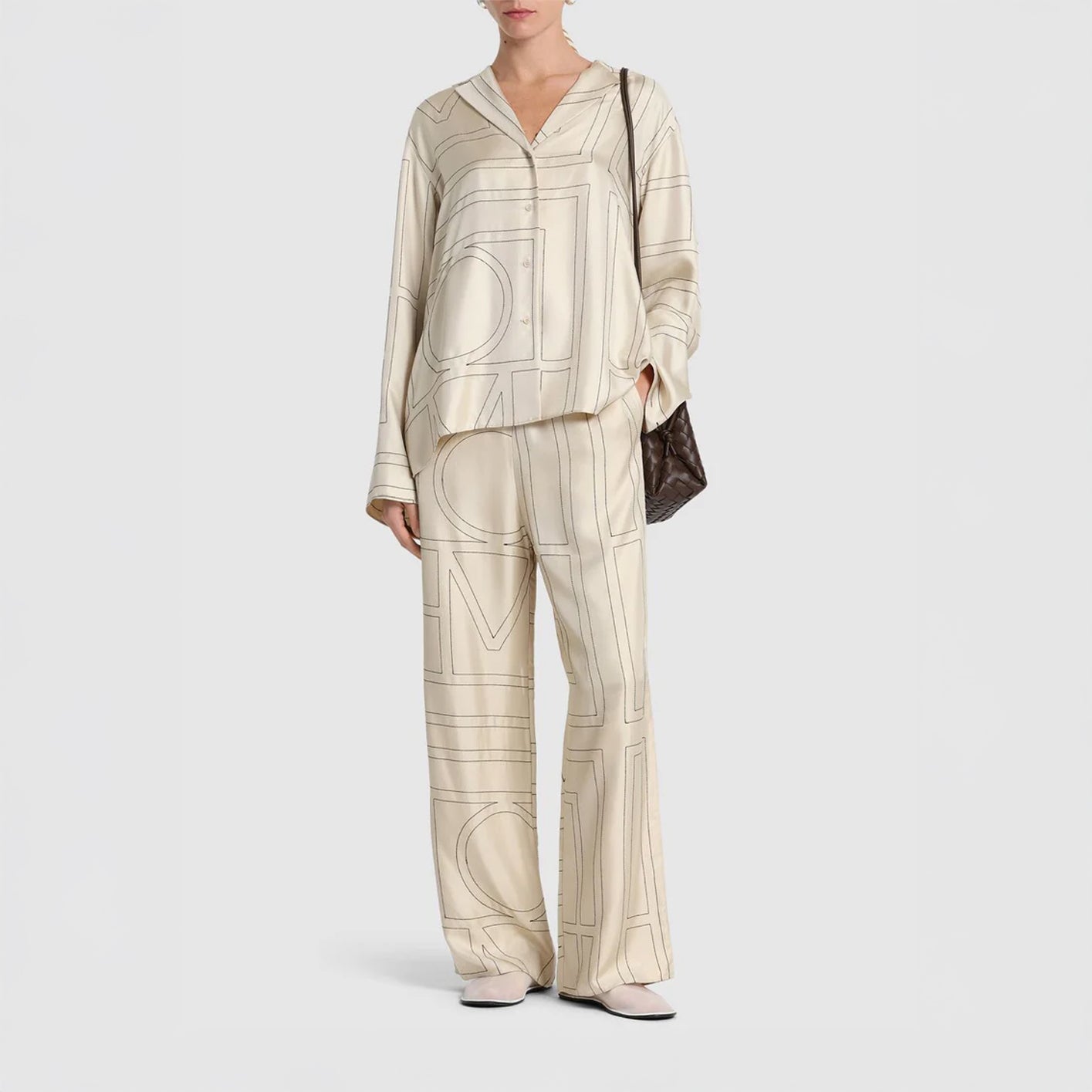 Embroidered silk shirt